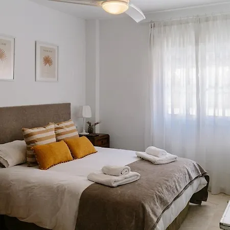 Апартаменты Refurbished 10' From The Centre Малага