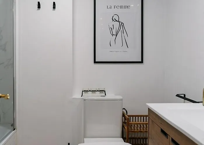 Refurbished 10' From The Centre Appartement *