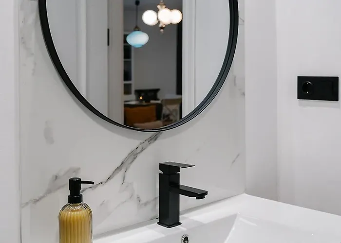Refurbished 10' From The Centre Appartement Málaga